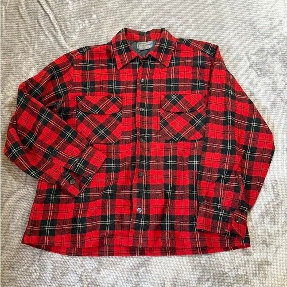 Pendleton Board Shirt Mens M Red Black Plaid 100% Virgin Wool‎ Flannel Vintage